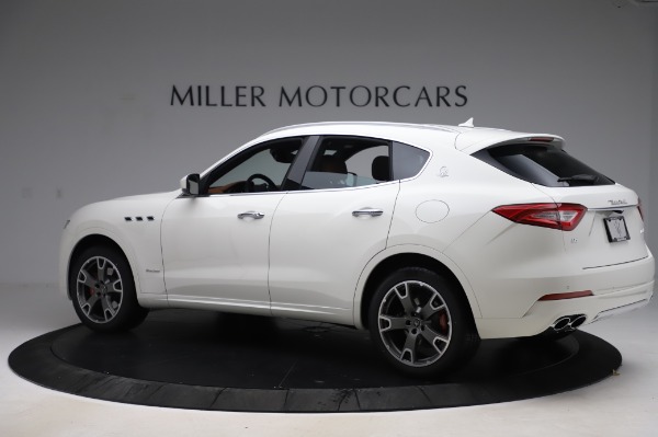 New 2020 Maserati Levante Q4 GranLusso for sale Sold at Rolls-Royce Motor Cars Greenwich in Greenwich CT 06830 4