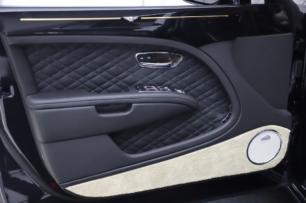 Used 2018 Bentley Mulsanne Speed for sale Sold at Rolls-Royce Motor Cars Greenwich in Greenwich CT 06830 17