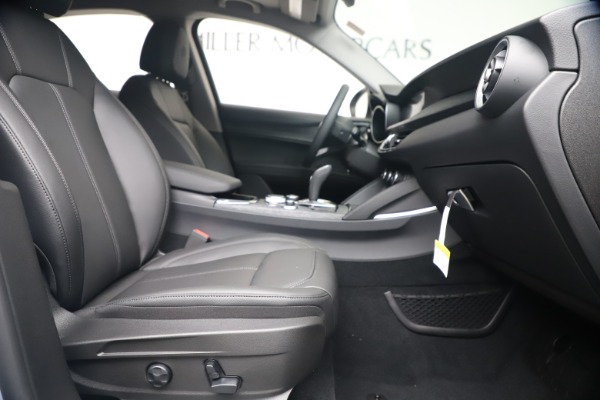 New 2020 Alfa Romeo Stelvio Q4 for sale $49,795 at Rolls-Royce Motor Cars Greenwich in Greenwich CT 06830 23