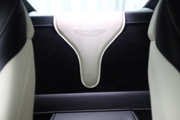 New 2020 Aston Martin Vantage for sale $181,781 at Rolls-Royce Motor Cars Greenwich in Greenwich CT 06830 20