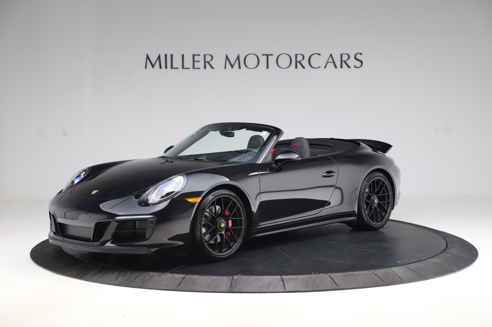 Used 2018 Porsche 911 Carrera 4 GTS for sale $137,900 at Rolls-Royce Motor Cars Greenwich in Greenwich CT 06830 1