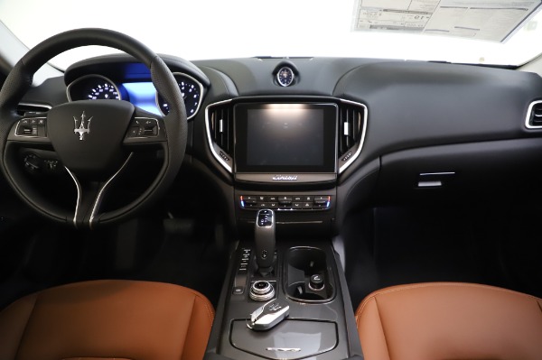 New 2020 Maserati Ghibli S Q4 for sale $83,785 at Rolls-Royce Motor Cars Greenwich in Greenwich CT 06830 27