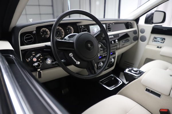 Used 2014 Rolls-Royce Phantom for sale Sold at Rolls-Royce Motor Cars Greenwich in Greenwich CT 06830 18