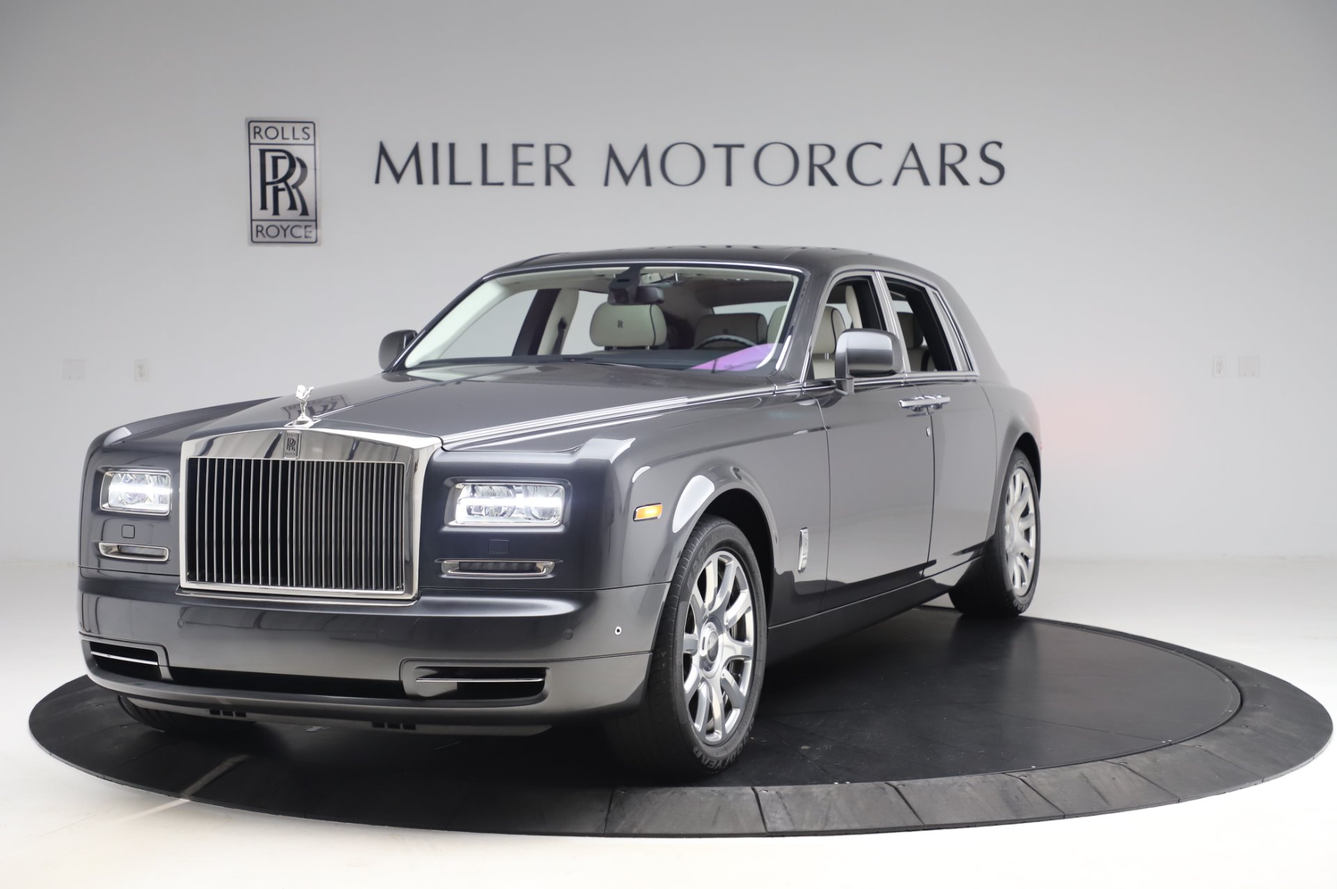 2014 RollsRoyce Phantom Drophead Coupe Specifications  The Car Guide