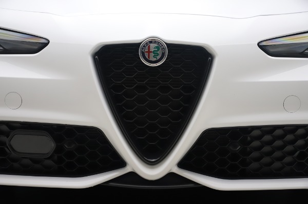 New 2020 Alfa Romeo Giulia Ti Sport Q4 for sale Sold at Rolls-Royce Motor Cars Greenwich in Greenwich CT 06830 13