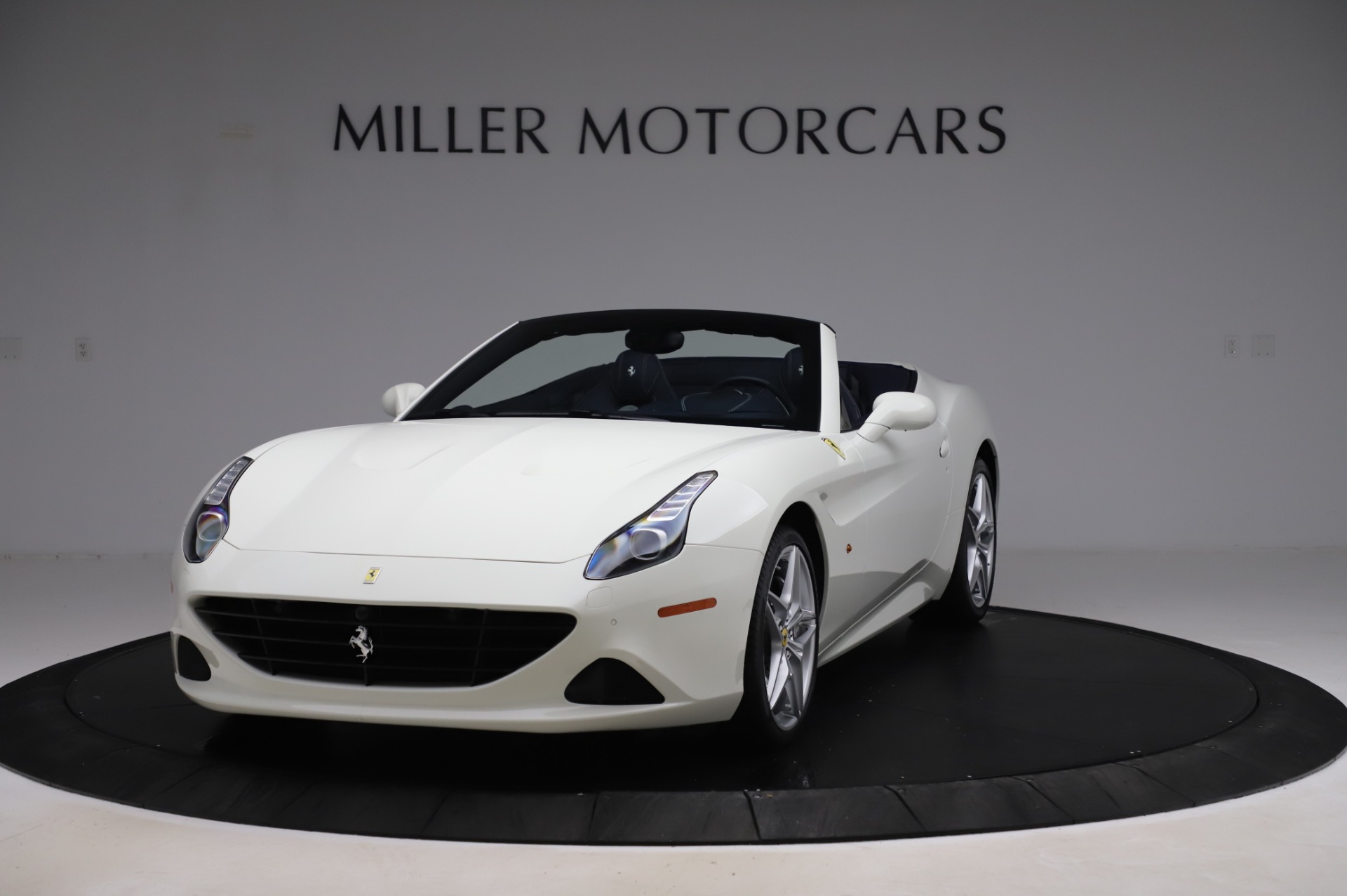 Used 2016 Ferrari California T for sale Sold at Rolls-Royce Motor Cars Greenwich in Greenwich CT 06830 1