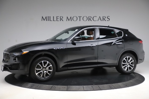 Used 2017 Maserati Levante Q4 for sale Sold at Rolls-Royce Motor Cars Greenwich in Greenwich CT 06830 3