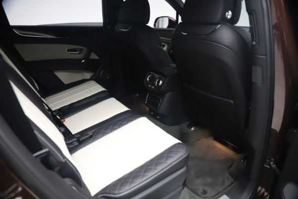 Used 2020 Bentley Bentayga V8 for sale Sold at Rolls-Royce Motor Cars Greenwich in Greenwich CT 06830 28