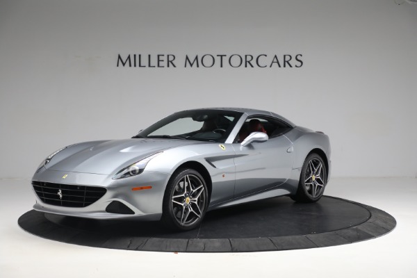 Used 2017 Ferrari California T for sale $144,900 at Rolls-Royce Motor Cars Greenwich in Greenwich CT 06830 13
