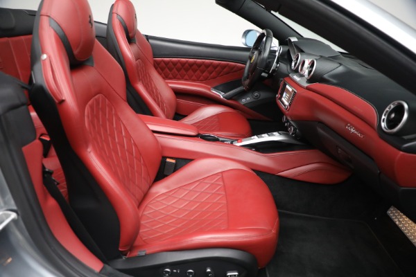 Used 2017 Ferrari California T for sale $144,900 at Rolls-Royce Motor Cars Greenwich in Greenwich CT 06830 24