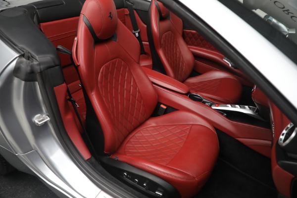 Used 2017 Ferrari California T for sale $144,900 at Rolls-Royce Motor Cars Greenwich in Greenwich CT 06830 25