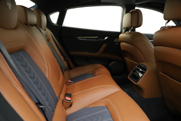 Used 2017 Maserati Quattroporte S Q4 GranLusso for sale Sold at Rolls-Royce Motor Cars Greenwich in Greenwich CT 06830 27