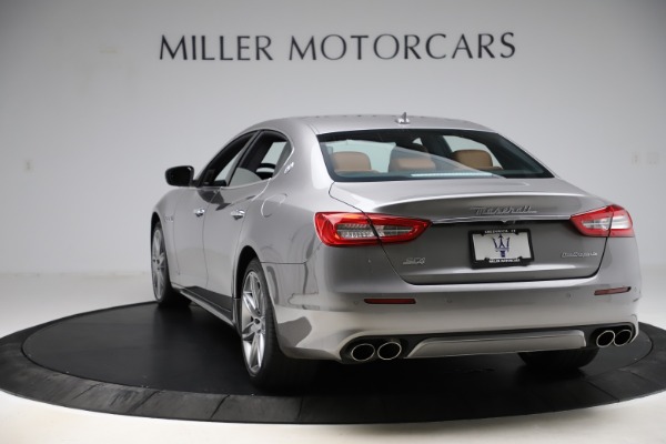 Used 2017 Maserati Quattroporte S Q4 GranLusso for sale Sold at Rolls-Royce Motor Cars Greenwich in Greenwich CT 06830 5