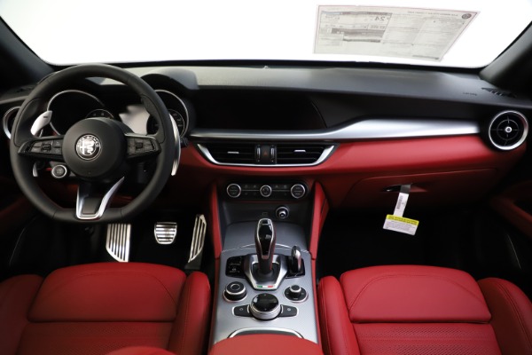 New 2020 Alfa Romeo Stelvio Ti Sport Q4 for sale Sold at Rolls-Royce Motor Cars Greenwich in Greenwich CT 06830 16