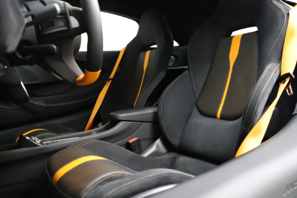 Used 2019 McLaren 570S for sale $177,900 at Rolls-Royce Motor Cars Greenwich in Greenwich CT 06830 18