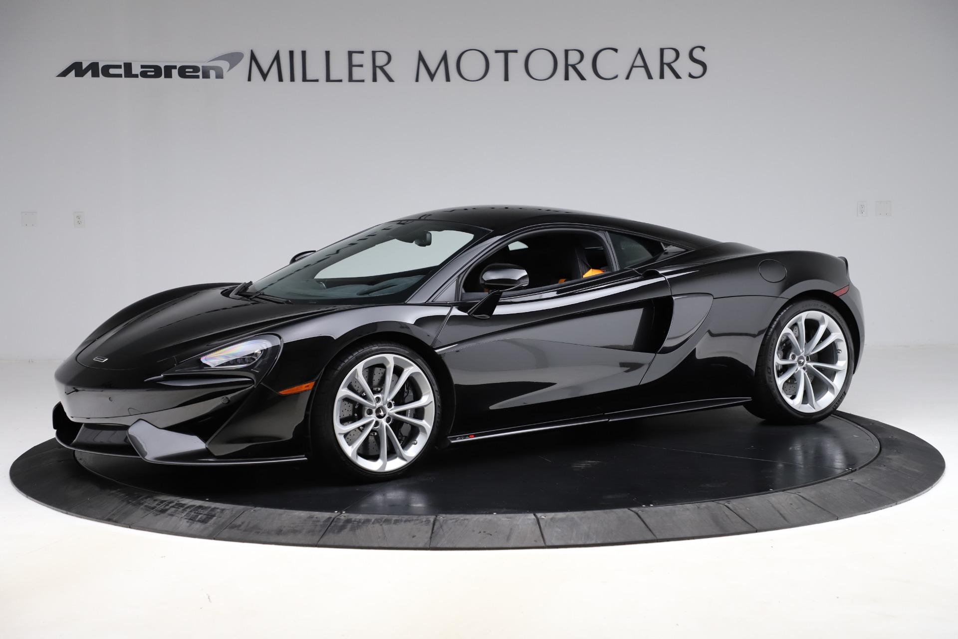 Used 2019 McLaren 570S for sale $177,900 at Rolls-Royce Motor Cars Greenwich in Greenwich CT 06830 1