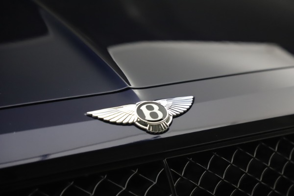 Used 2018 Bentley Bentayga W12 Signature for sale Sold at Rolls-Royce Motor Cars Greenwich in Greenwich CT 06830 14