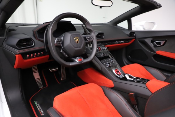Used 2016 Lamborghini Huracan LP 610-4 Spyder for sale Sold at Rolls-Royce Motor Cars Greenwich in Greenwich CT 06830 20