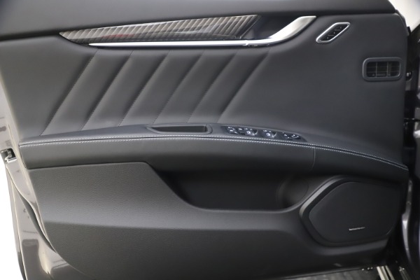 New 2021 Maserati Ghibli S Q4 GranSport for sale Sold at Rolls-Royce Motor Cars Greenwich in Greenwich CT 06830 17