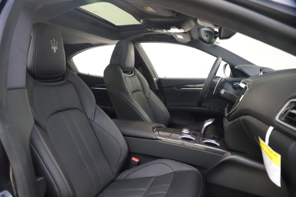 New 2021 Maserati Ghibli S Q4 GranSport for sale Sold at Rolls-Royce Motor Cars Greenwich in Greenwich CT 06830 21