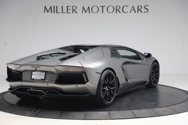 Used 2015 Lamborghini Aventador Roadster LP 700-4 for sale Sold at Rolls-Royce Motor Cars Greenwich in Greenwich CT 06830 17