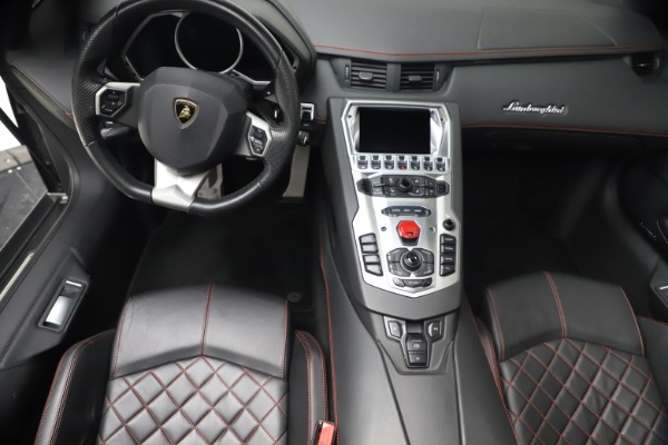 Used 2015 Lamborghini Aventador Roadster LP 700-4 for sale Sold at Rolls-Royce Motor Cars Greenwich in Greenwich CT 06830 23