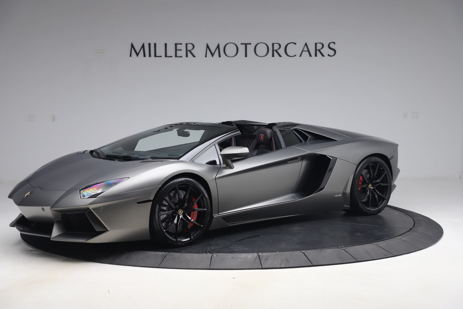Used 2015 Lamborghini Aventador Roadster LP 700-4 for sale Sold at Rolls-Royce Motor Cars Greenwich in Greenwich CT 06830 1
