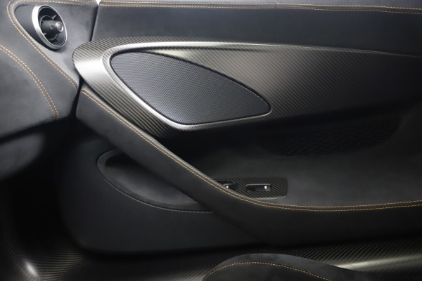Used 2019 McLaren 600LT Coupe for sale $229,900 at Rolls-Royce Motor Cars Greenwich in Greenwich CT 06830 25