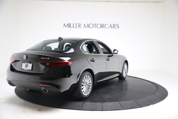 New 2021 Alfa Romeo Giulia Q4 for sale Sold at Rolls-Royce Motor Cars Greenwich in Greenwich CT 06830 7