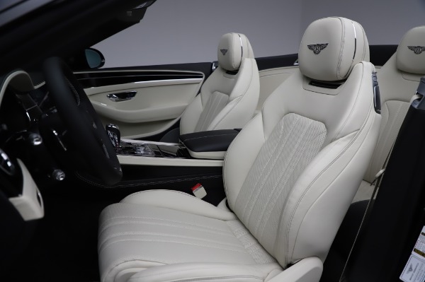 Used 2021 Bentley Continental GT V8 for sale $274,900 at Rolls-Royce Motor Cars Greenwich in Greenwich CT 06830 26