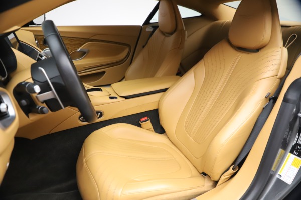 Used 2017 Aston Martin DB11 V12 Coupe for sale $149,900 at Rolls-Royce Motor Cars Greenwich in Greenwich CT 06830 15
