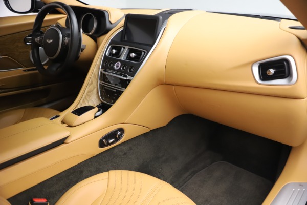 Used 2017 Aston Martin DB11 V12 Coupe for sale $149,900 at Rolls-Royce Motor Cars Greenwich in Greenwich CT 06830 19