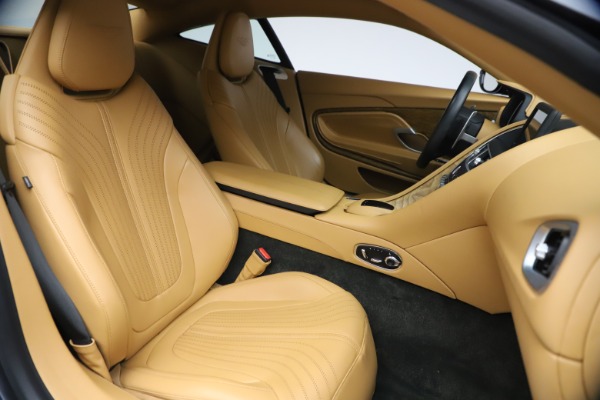Used 2017 Aston Martin DB11 V12 Coupe for sale $149,900 at Rolls-Royce Motor Cars Greenwich in Greenwich CT 06830 21