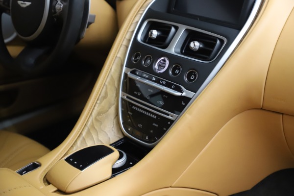 Used 2017 Aston Martin DB11 V12 Coupe for sale $149,900 at Rolls-Royce Motor Cars Greenwich in Greenwich CT 06830 22