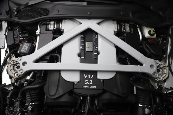 Used 2017 Aston Martin DB11 V12 Coupe for sale $149,900 at Rolls-Royce Motor Cars Greenwich in Greenwich CT 06830 24