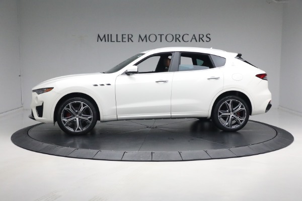 New 2021 Maserati Levante Q4 for sale Sold at Rolls-Royce Motor Cars Greenwich in Greenwich CT 06830 5