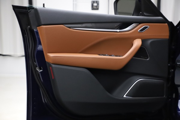 New 2021 Maserati Levante S Q4 GranSport for sale $100,185 at Rolls-Royce Motor Cars Greenwich in Greenwich CT 06830 17