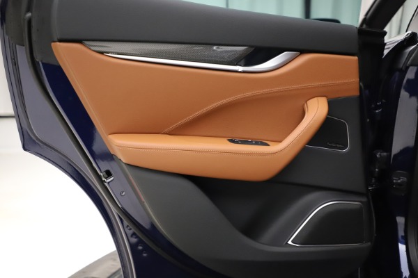 New 2021 Maserati Levante S Q4 GranSport for sale $100,185 at Rolls-Royce Motor Cars Greenwich in Greenwich CT 06830 21