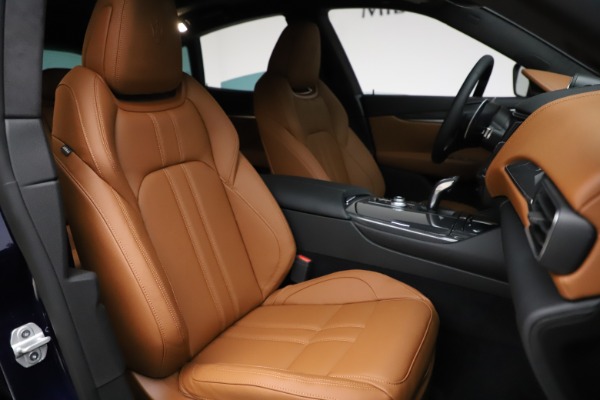 Used 2021 Maserati Levante S Q4 GranSport for sale Sold at Rolls-Royce Motor Cars Greenwich in Greenwich CT 06830 24