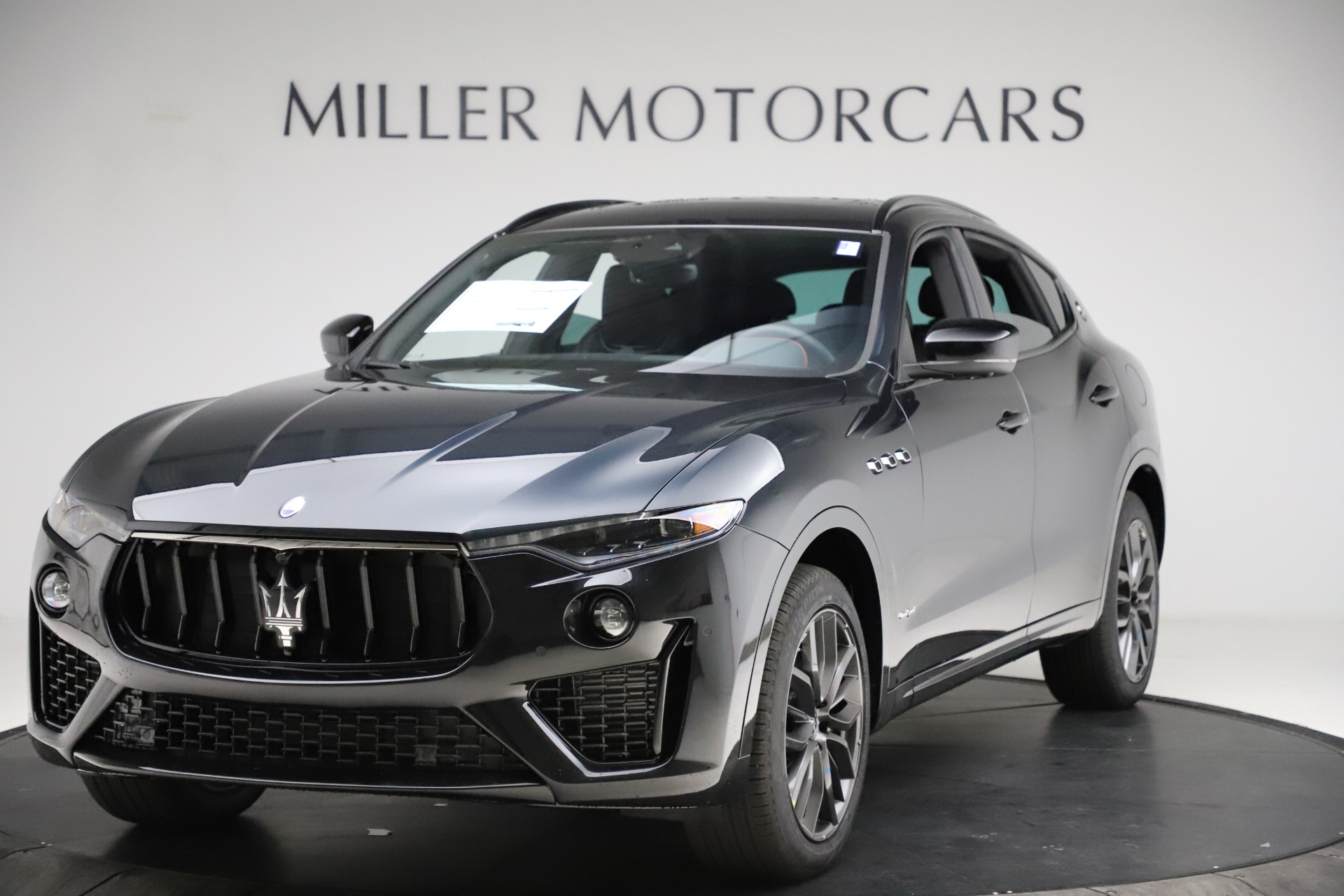 New 2021 Maserati Levante Q4 GranSport for sale Sold at Rolls-Royce Motor Cars Greenwich in Greenwich CT 06830 1