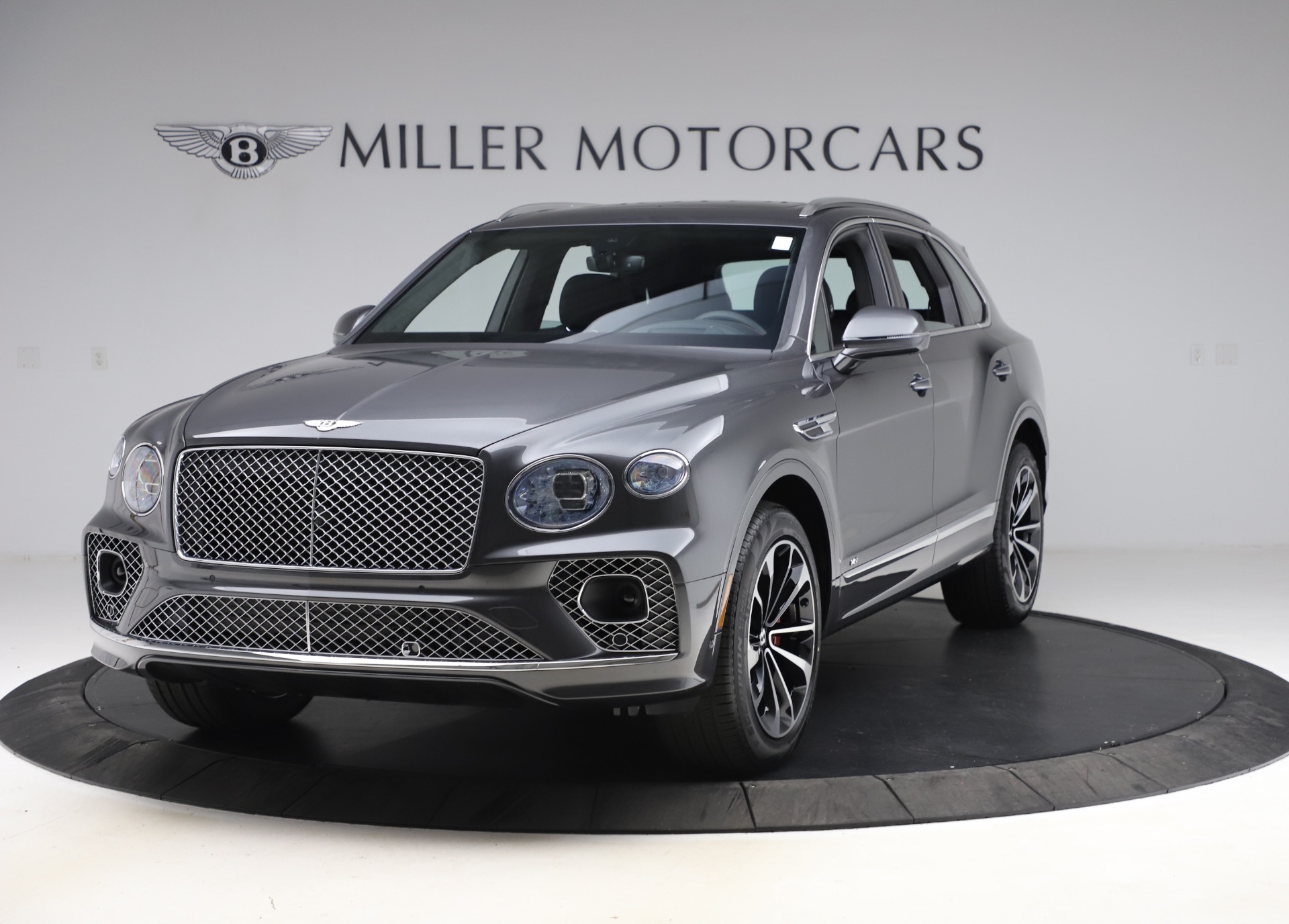 New 2021 Bentley Bentayga V8 for sale Sold at Rolls-Royce Motor Cars Greenwich in Greenwich CT 06830 1