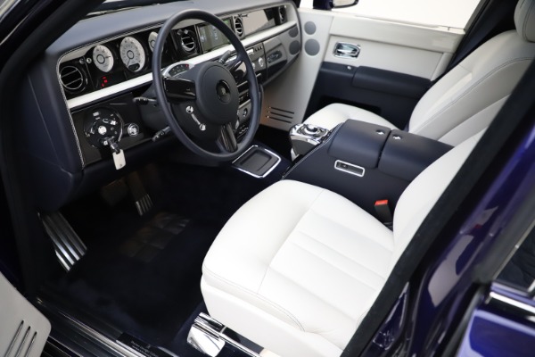 Used 2016 Rolls-Royce Phantom EWB for sale Sold at Rolls-Royce Motor Cars Greenwich in Greenwich CT 06830 11