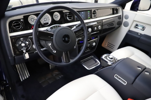 Used 2016 Rolls-Royce Phantom EWB for sale Sold at Rolls-Royce Motor Cars Greenwich in Greenwich CT 06830 12