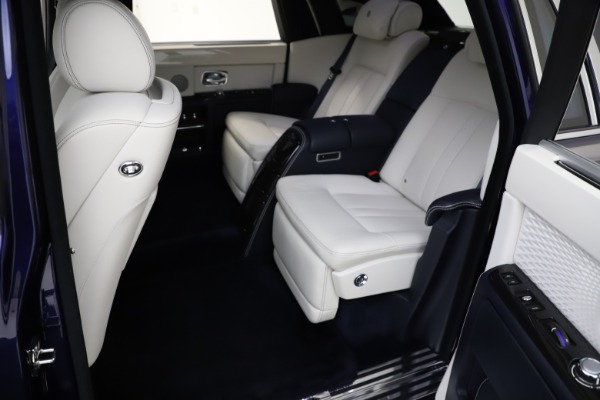 Used 2016 Rolls-Royce Phantom EWB for sale Sold at Rolls-Royce Motor Cars Greenwich in Greenwich CT 06830 15