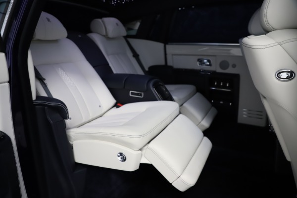 Used 2016 Rolls-Royce Phantom EWB for sale Sold at Rolls-Royce Motor Cars Greenwich in Greenwich CT 06830 21