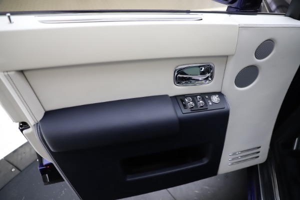 Used 2016 Rolls-Royce Phantom EWB for sale Sold at Rolls-Royce Motor Cars Greenwich in Greenwich CT 06830 22