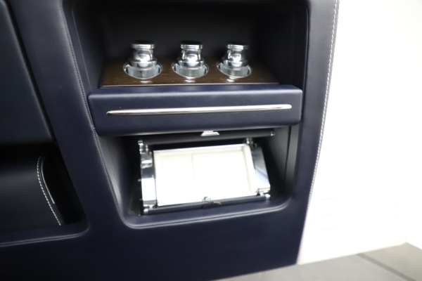 Used 2016 Rolls-Royce Phantom EWB for sale Sold at Rolls-Royce Motor Cars Greenwich in Greenwich CT 06830 23