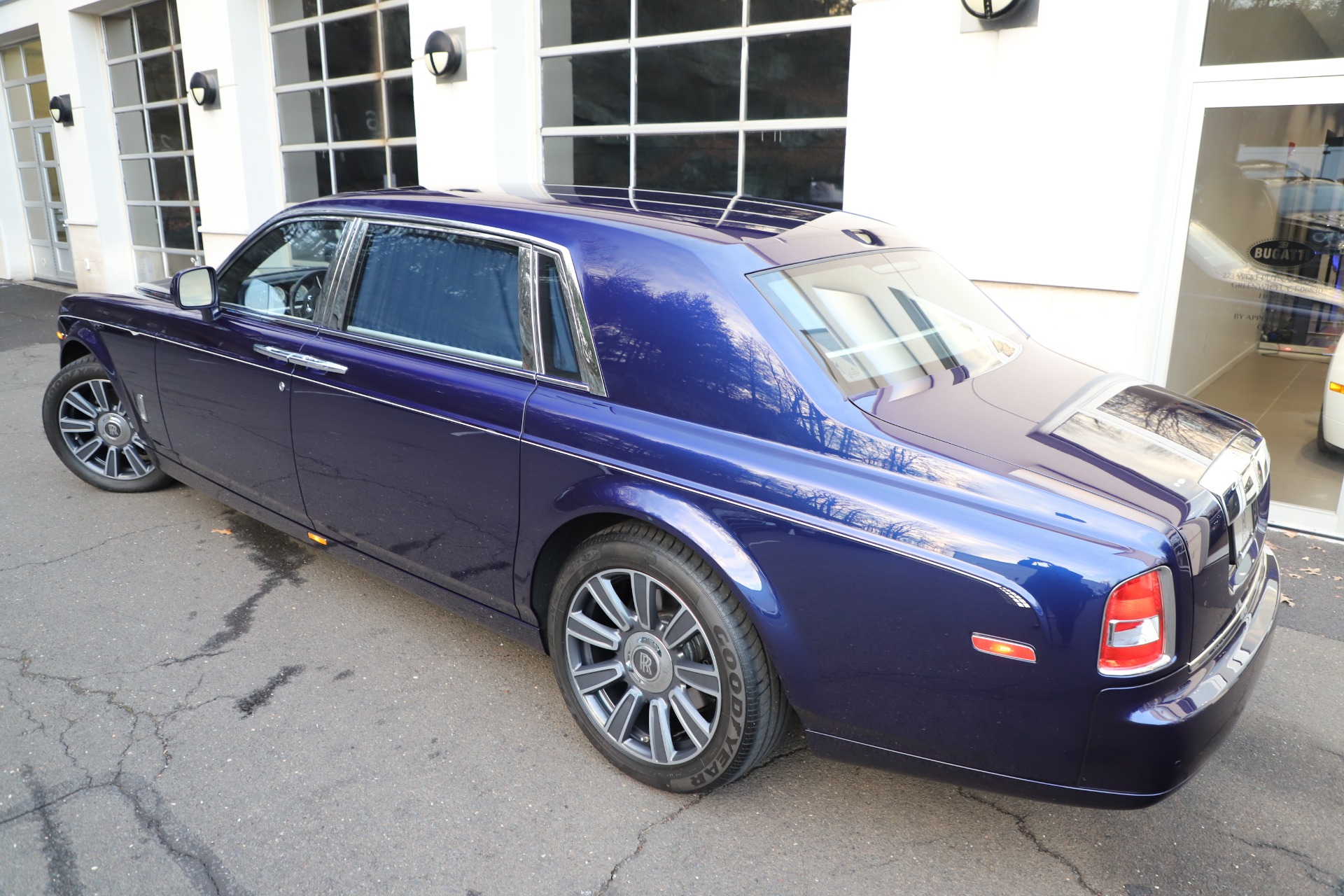 Used 2016 Rolls-Royce Phantom EWB for sale Sold at Rolls-Royce Motor Cars Greenwich in Greenwich CT 06830 5
