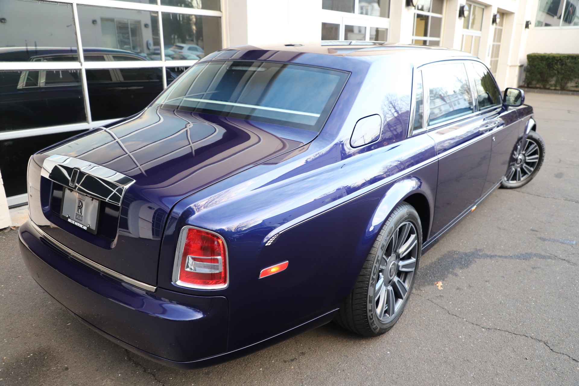 Used 2016 Rolls-Royce Phantom EWB for sale Sold at Rolls-Royce Motor Cars Greenwich in Greenwich CT 06830 7