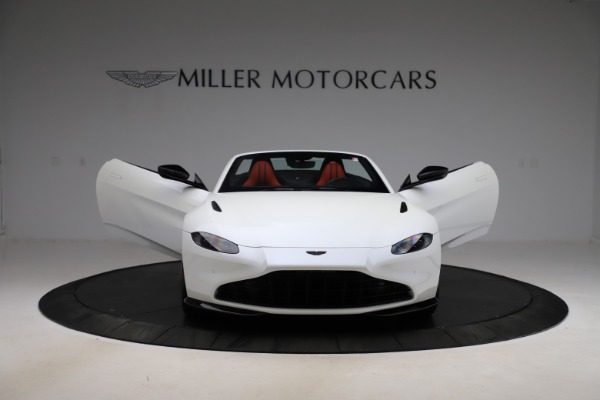 New 2021 Aston Martin Vantage Roadster for sale Sold at Rolls-Royce Motor Cars Greenwich in Greenwich CT 06830 27